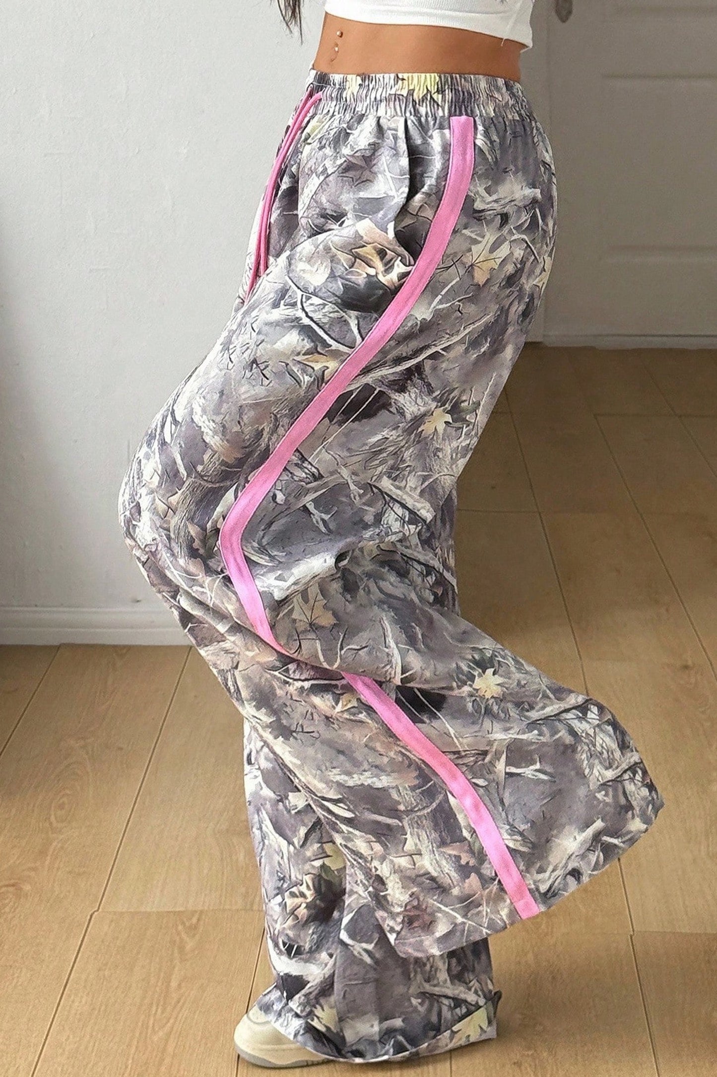 🩷🩶 GRAY CAMO + PINK BLOCK WIDE LEG SWEATPANTS 🩶🩷