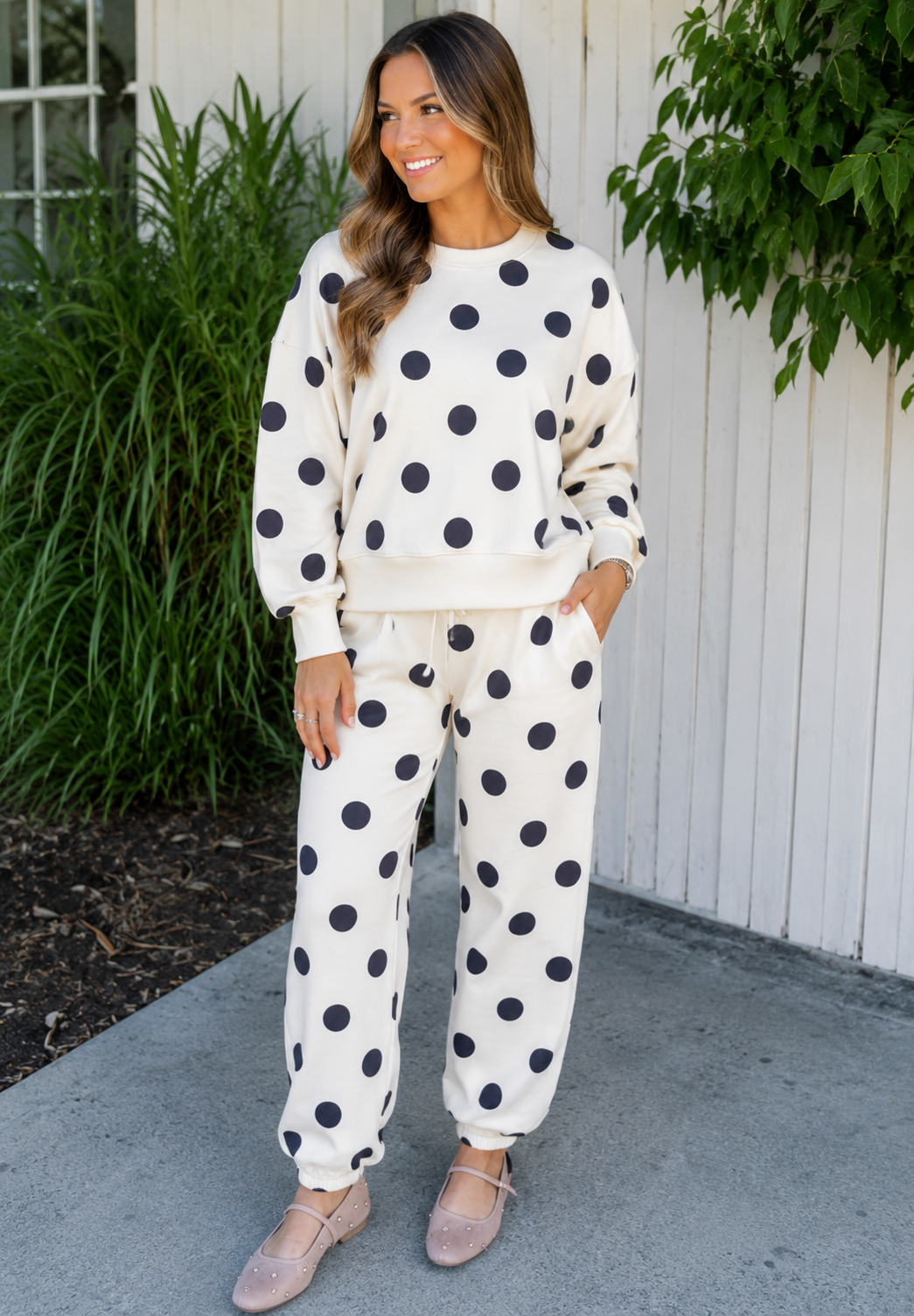 🖤🤍 POLKA DOT PERFECTION! 🤍🖤